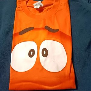 2 BRAND NEW W/O TAGS M&M T SHIRTS. SIZE ADULT LARGE. 1 ORANGE, 1 RED.